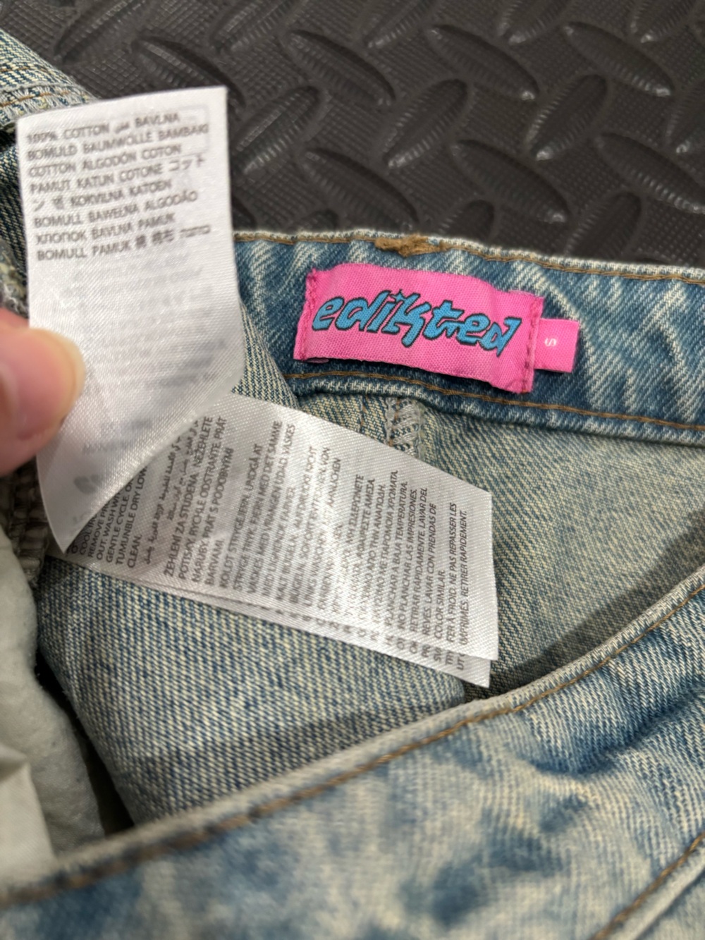 725. Edikted Carpenter Baggy Jeans - Picture 7 of 7